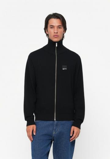 Вязаная кофта