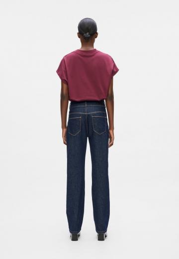 Прямые джинсы