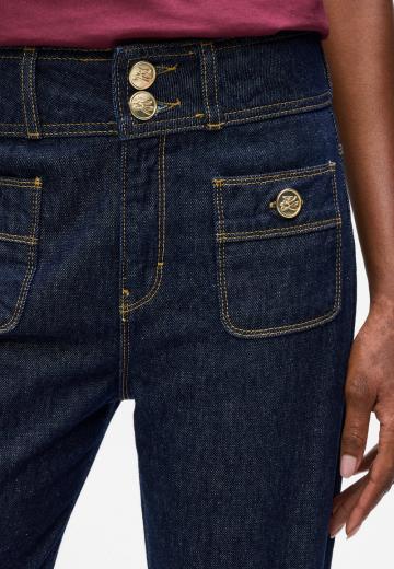 Прямые джинсы