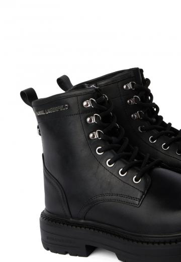Ботинки на шнуровке