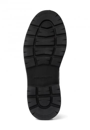 Ботинки на шнуровке