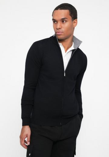 Вязаная кофта