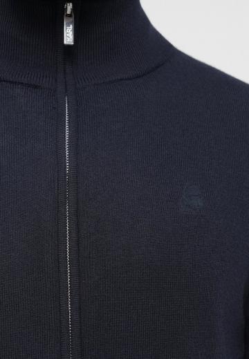 Вязаная кофта