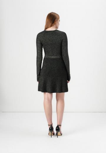 Вязаное платье