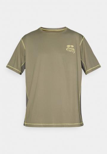 Спортивная майка