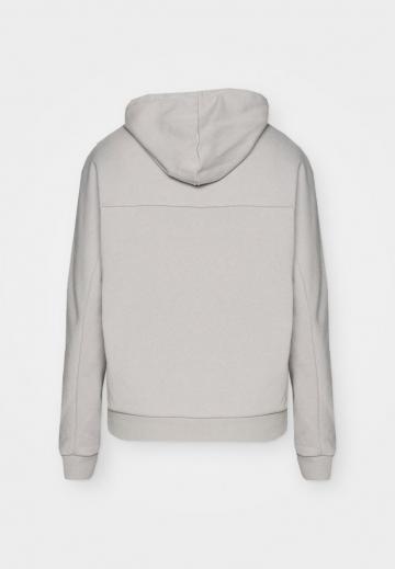 Спортивная толстовка