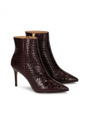 Полусапожки на высоком каблуке