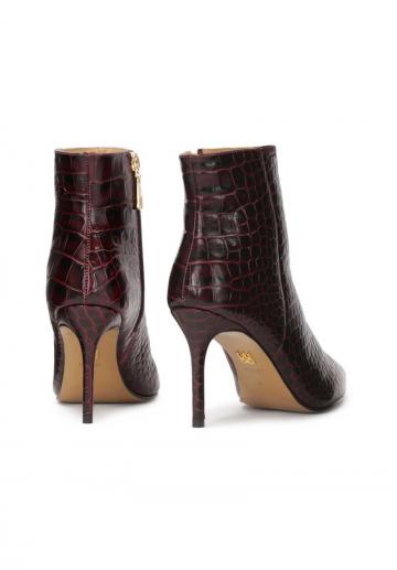 Полусапожки на высоком каблуке