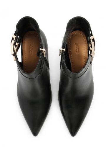 Полусапожки на высоком каблуке