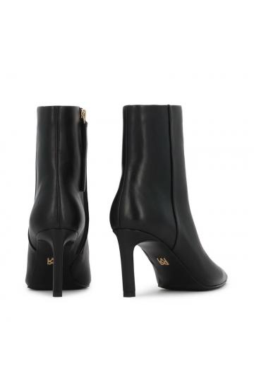 Высокие сапоги