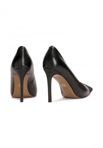 Туфли на высоком каблуке