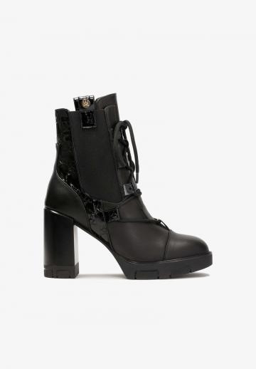 Полусапожки на высоком каблуке