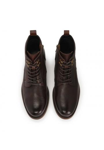 Ботинки на шнуровке