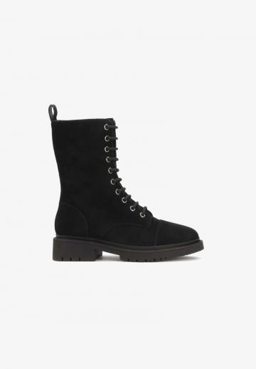 Ботинки на шнуровке