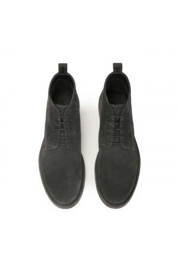 Ботинки на шнуровке