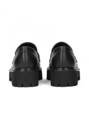 Туфли на высоком каблуке