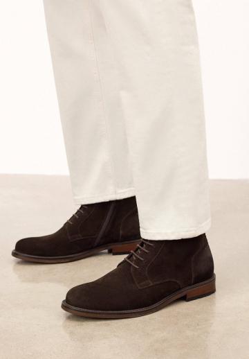 Ботинки на шнуровке