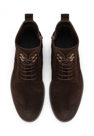 Ботинки на шнуровке