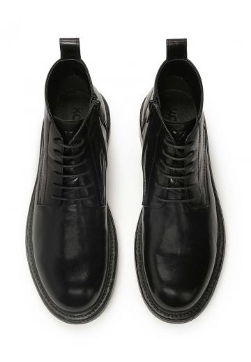 Ботинки на шнуровке