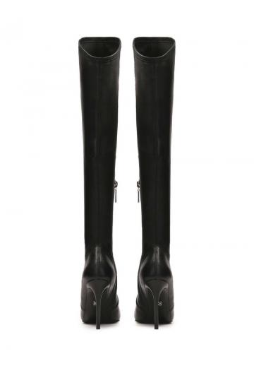 Высокие сапоги