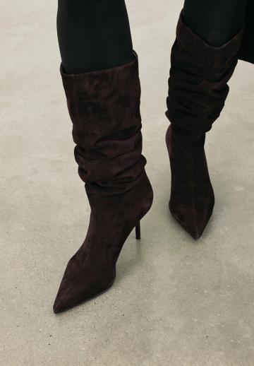 Высокие сапоги