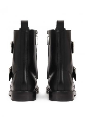 Полусапожки на высоком каблуке