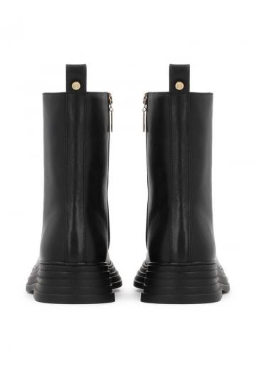 Полусапожки на высоком каблуке