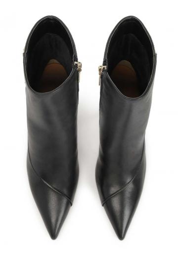 Высокие сапоги