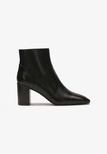 Туфли на высоком каблуке