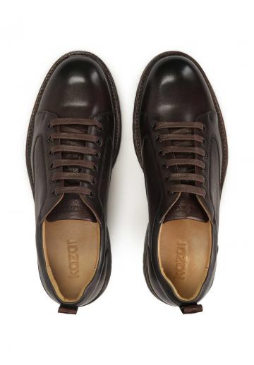 Ботинки на шнуровке