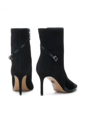 Полусапожки на высоком каблуке