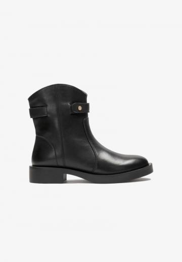 Полусапожки на высоком каблуке