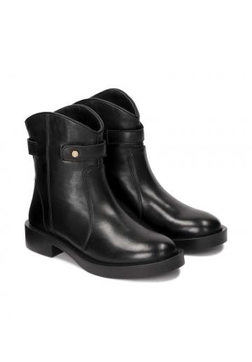 Полусапожки на высоком каблуке