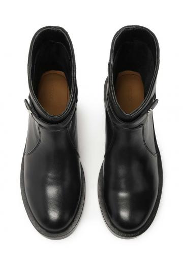 Полусапожки на высоком каблуке