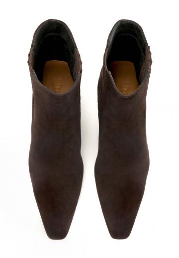 Полусапожки на высоком каблуке