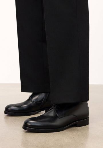 Ботинки на шнуровке