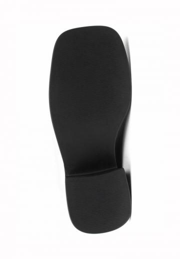 Зимние ботинки