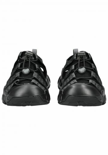 Спортивные сандалии