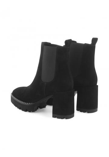 Полусапожки на высоком каблуке