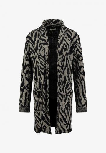 Жаккардовая вязаная кофта