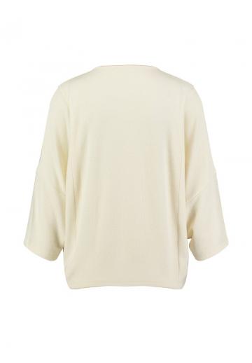 Пуловер с вырезом V