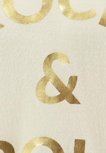 Пуловер с вырезом V