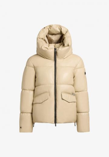 Зимняя куртка