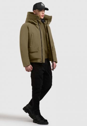 Зимняя куртка