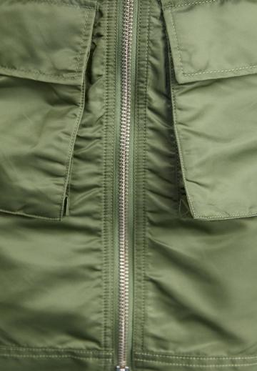 Юбка с накладными карманами