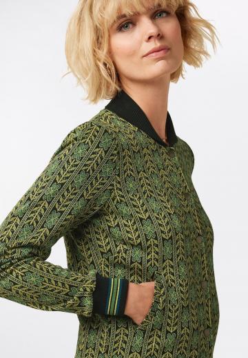 Жаккардовая вязаная кофта