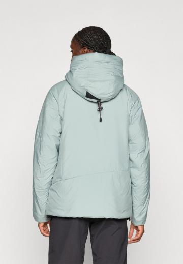 Спортивная куртка