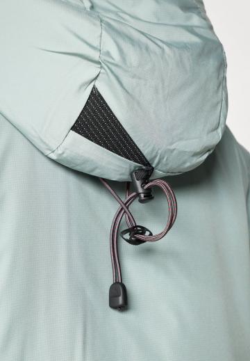 Спортивная куртка