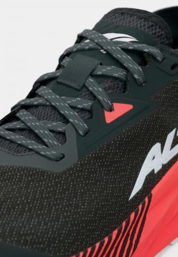 Беговые кроссовки