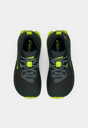 Беговые кроссовки